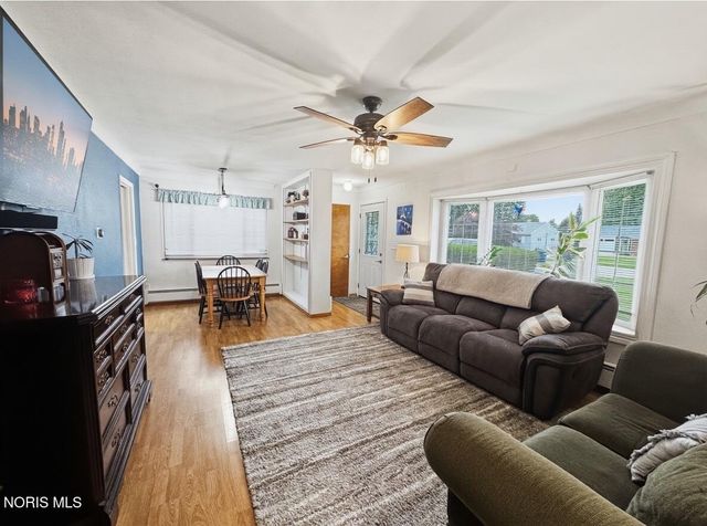 3248 Radford Drive, Toledo, OH 43614