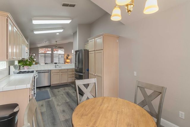 7597 Timberrose Way, Roseville, CA 95747