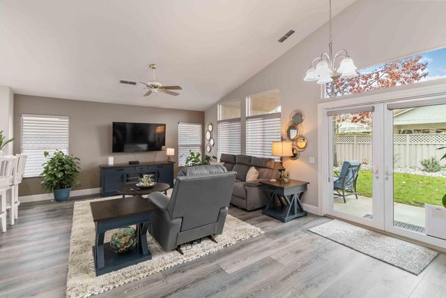 7597 Timberrose Way, Roseville, CA 95747