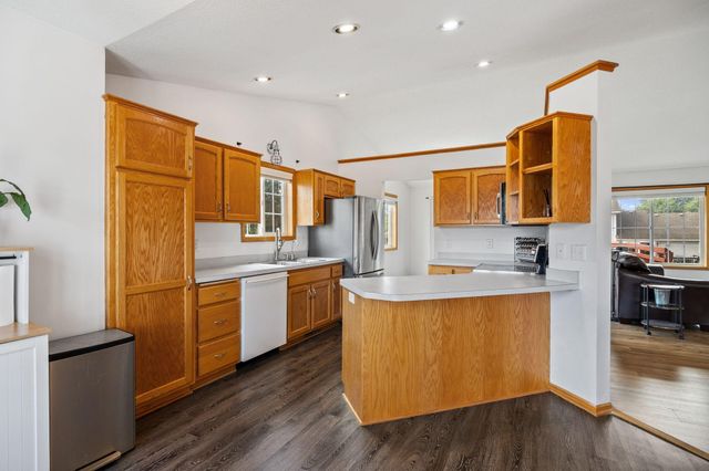5980 146th Avenue NW, Anoka, MN 55303