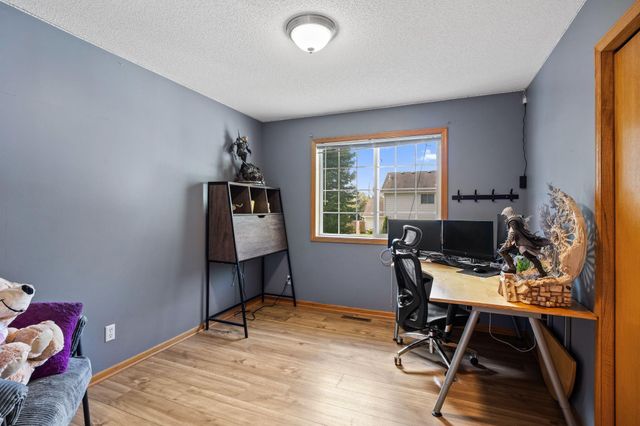 5980 146th Avenue NW, Anoka, MN 55303