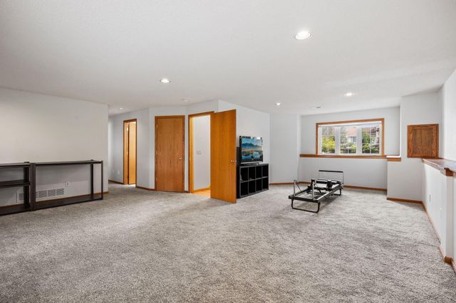 5980 146th Avenue NW, Anoka, MN 55303