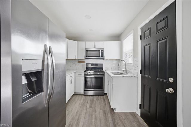 705 Warfield DR, Portsmouth, VA 23701