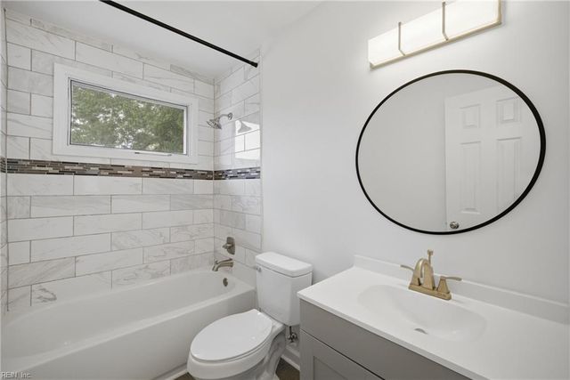 705 Warfield DR, Portsmouth, VA 23701