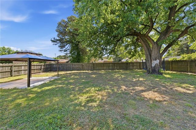 705 Warfield DR, Portsmouth, VA 23701