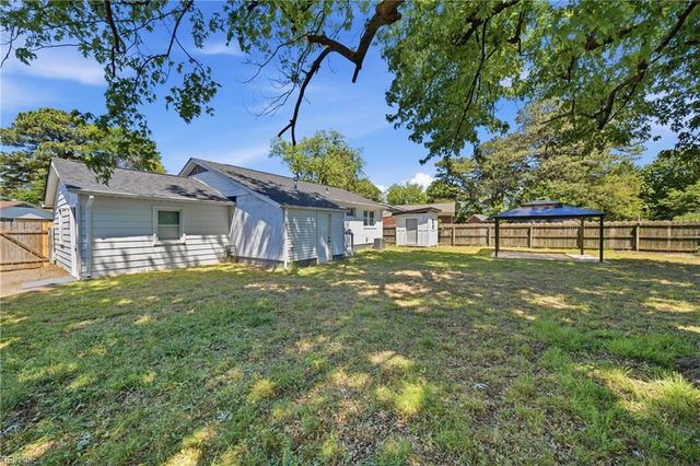 705 Warfield DR, Portsmouth, VA 23701