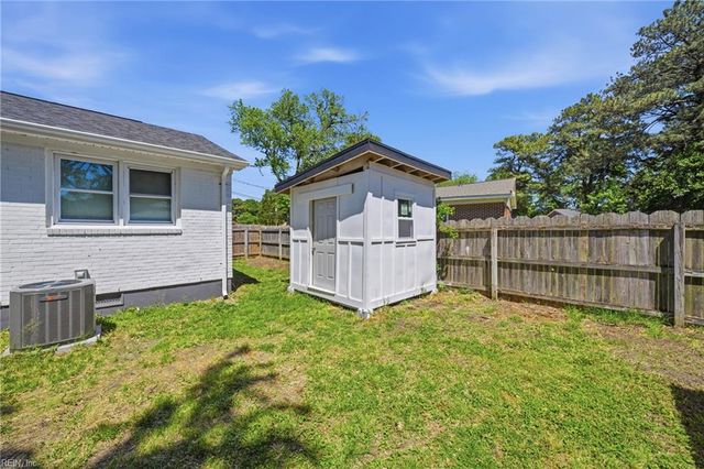 705 Warfield DR, Portsmouth, VA 23701