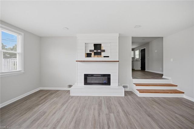 705 Warfield DR, Portsmouth, VA 23701