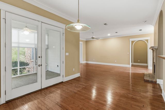 33 Camelia Ct., Hattiesburg, MS 39402