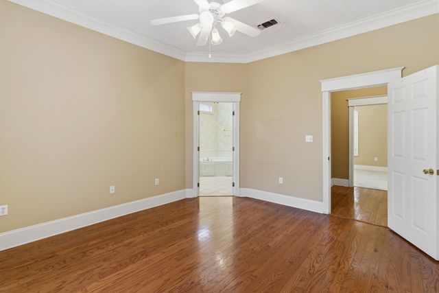 33 Camelia Ct., Hattiesburg, MS 39402