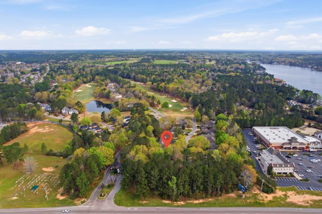 33 Camelia Ct., Hattiesburg, MS 39402