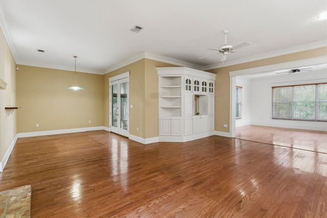 33 Camelia Ct., Hattiesburg, MS 39402