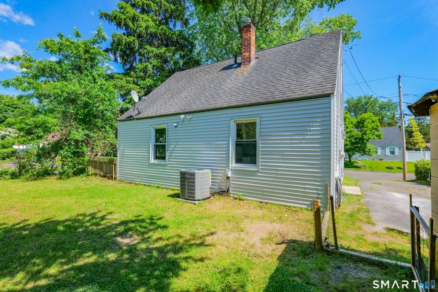 130 Winding Lane, East Hartford, CT 06118