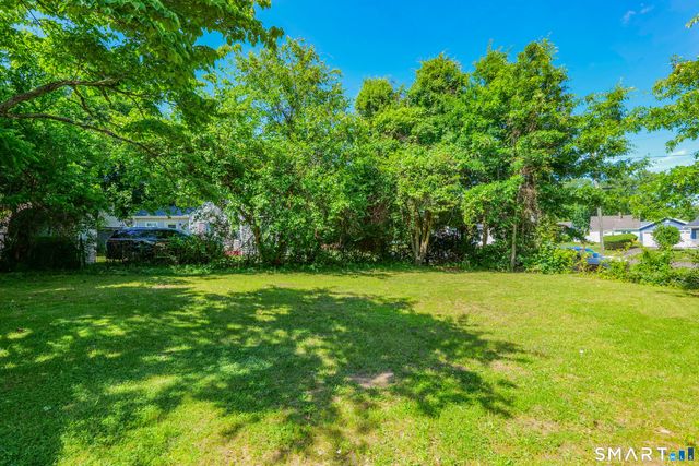 130 Winding Lane, East Hartford, CT 06118