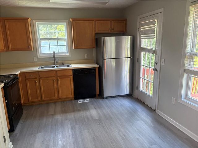 122 Remington Place Drive, Dallas, GA 30157