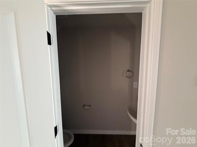 4112 Stoneygreen Lane, Charlotte, NC 28215