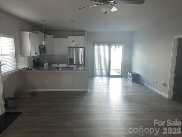 4112 Stoneygreen Lane, Charlotte, NC 28215