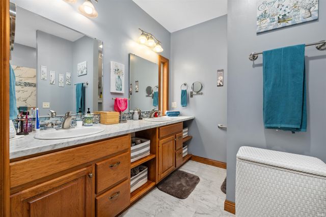 12314 Goldeneyes Court, Fort Wayne, IN 46845