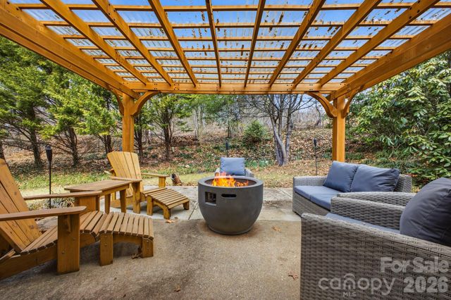 65 Westend Circle, Waynesville, NC 28785