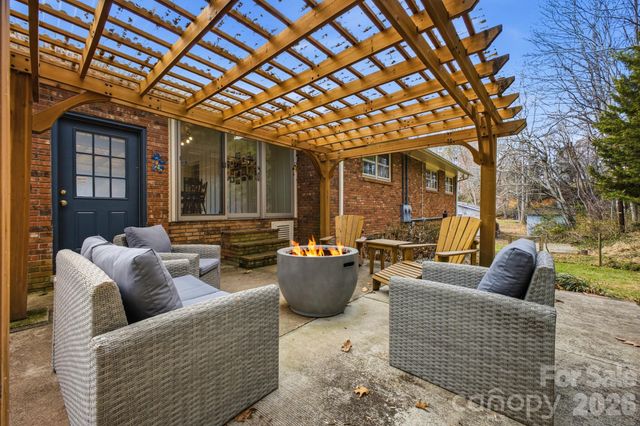 65 Westend Circle, Waynesville, NC 28785