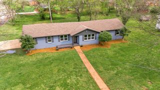 712 Pleasantwood Dr, Mount Pleasant, TN 38474