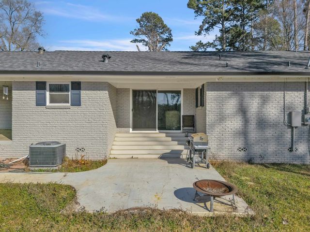 1701 Lakeshore dr, Longview, TX 75605