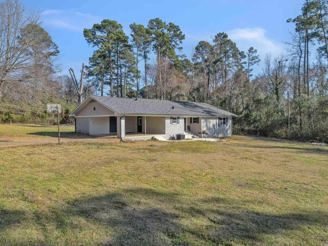 1701 Lakeshore dr, Longview, TX 75605