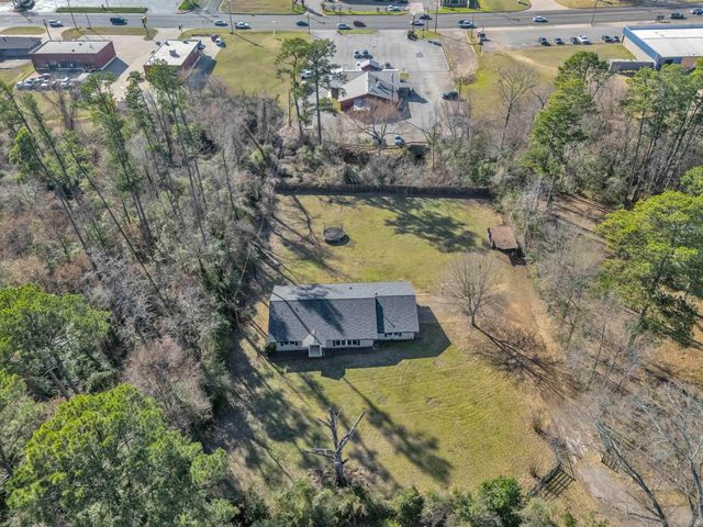 1701 Lakeshore dr, Longview, TX 75605