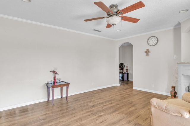 1701 Lakeshore dr, Longview, TX 75605