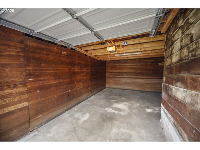 2105 Se 51ST Ave, Portland, OR 97215