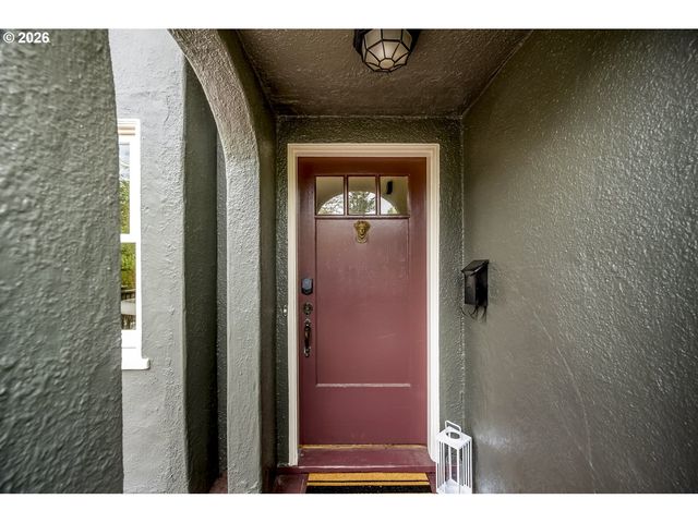 2105 Se 51ST Ave, Portland, OR 97215