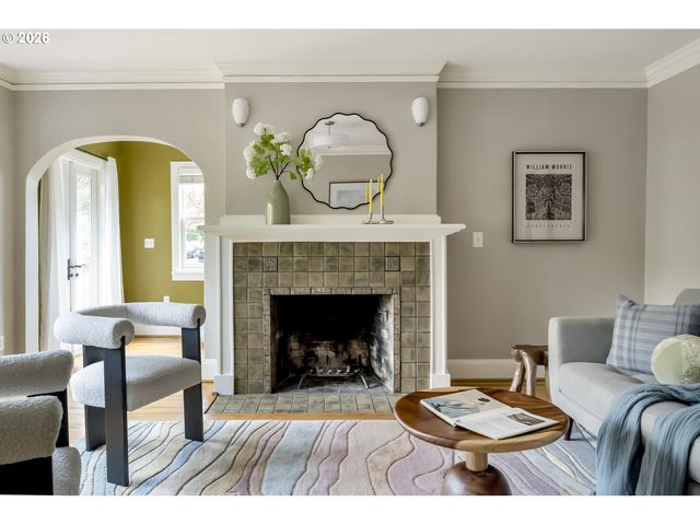 2105 Se 51ST Ave, Portland, OR 97215