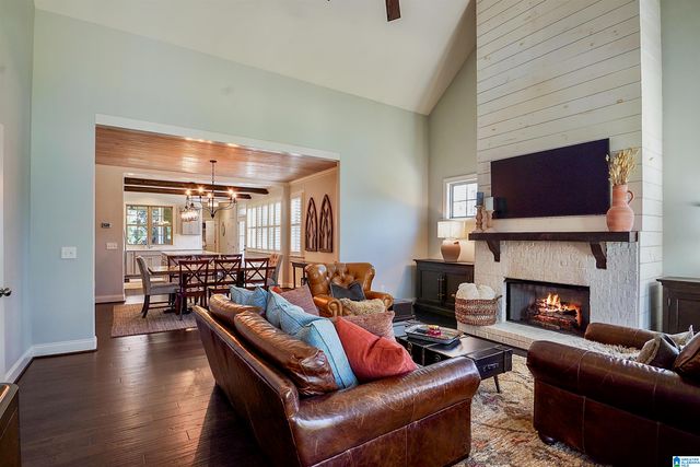 502 WILLOW BRANCH CIRCLE, Chelsea, AL 35043