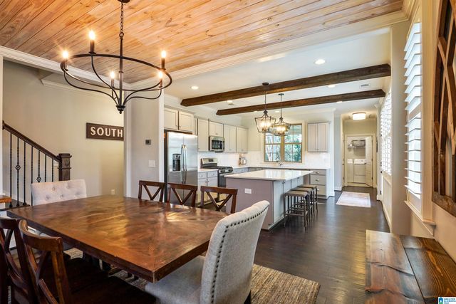 502 WILLOW BRANCH CIRCLE, Chelsea, AL 35043