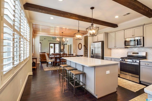 502 WILLOW BRANCH CIRCLE, Chelsea, AL 35043