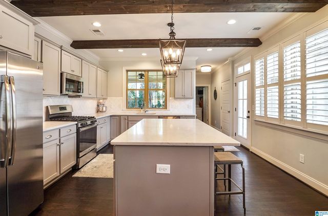 502 WILLOW BRANCH CIRCLE, Chelsea, AL 35043