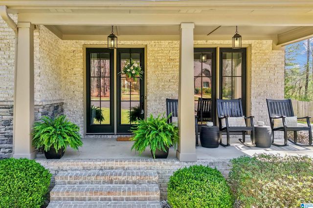 502 WILLOW BRANCH CIRCLE, Chelsea, AL 35043