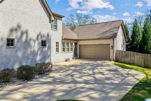 502 WILLOW BRANCH CIRCLE, Chelsea, AL 35043