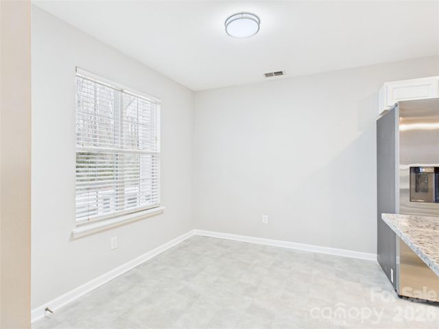 2056 University Heights Lane, Charlotte, NC 28213