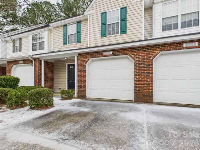 2056 University Heights Lane, Charlotte, NC 28213