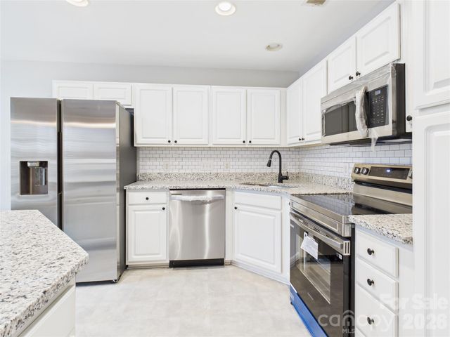 2056 University Heights Lane, Charlotte, NC 28213