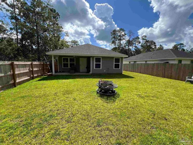 3021 N 36th Ave, Milton, FL 32583