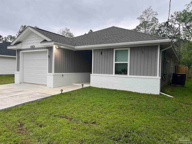3021 N 36th Ave, Milton, FL 32583