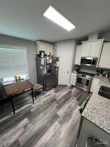 3021 N 36th Ave, Milton, FL 32583