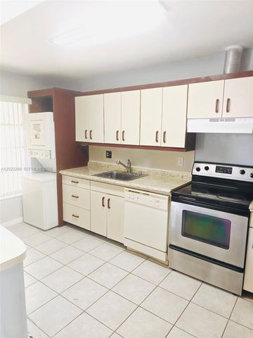 1140 NW 85th Ave A16, Plantation, FL 33322