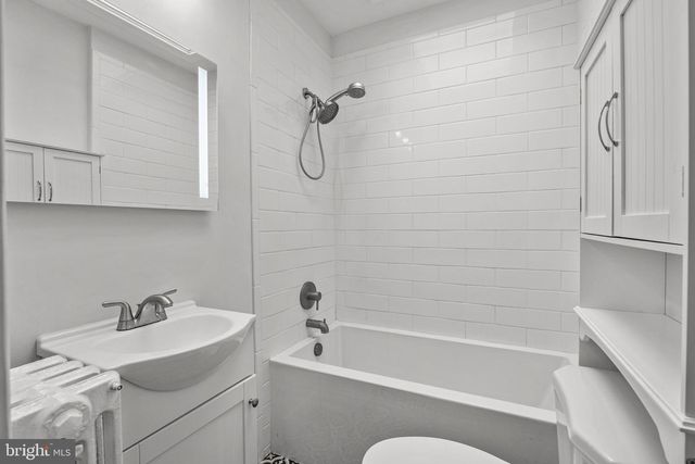 87 E BUTLER AVE, Ambler, PA 19002