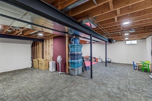 5964 Villa France Avenue, Ann Arbor, MI 48103
