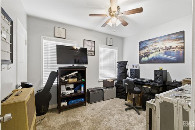 2312 Olympic Drive, Bakersfield, CA 93308