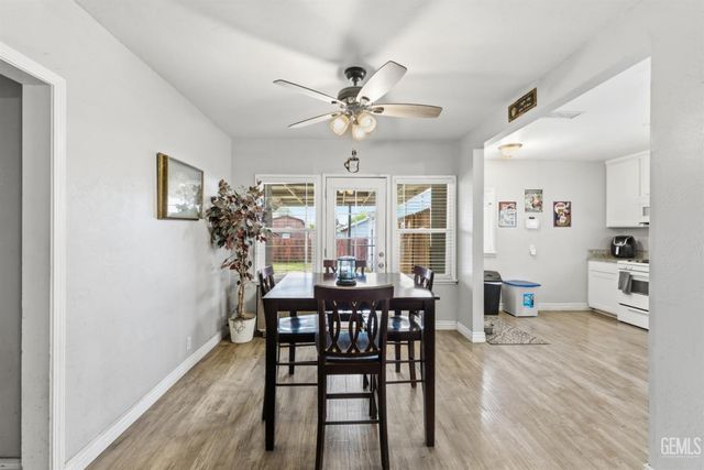 2312 Olympic Drive, Bakersfield, CA 93308