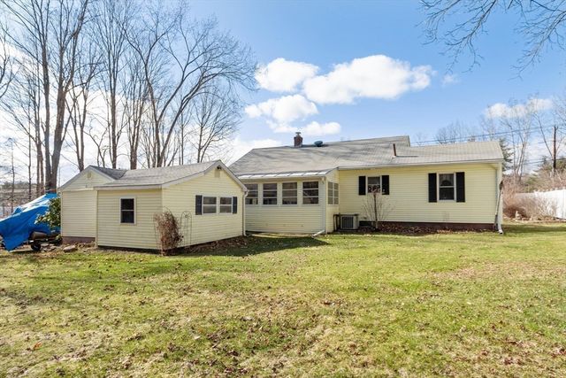 254 Massachusetts Ave, Lunenburg, MA 01462